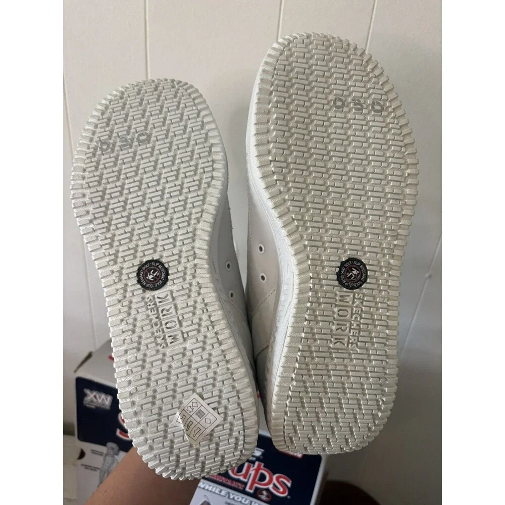 Skechers Shape Ups XT White Toning Shoes Slip Resistant - New In Box - Men’s 10